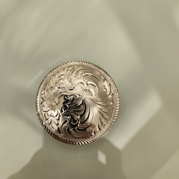 2 Inch concho - Picture 1 of 4